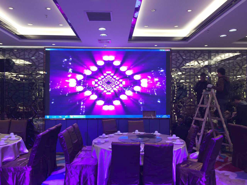 High Resolution 160000dots P2.5 Indoor Full Color LED Display Module (200*300mm)