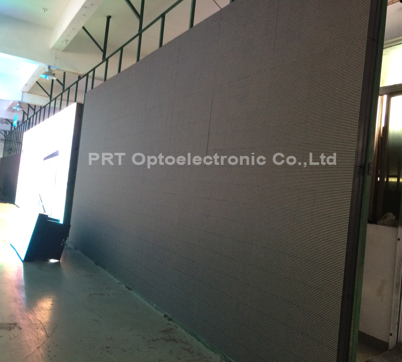 Low Power Full Color LED Video Wall Made with Energy-Saving P10 LED Module