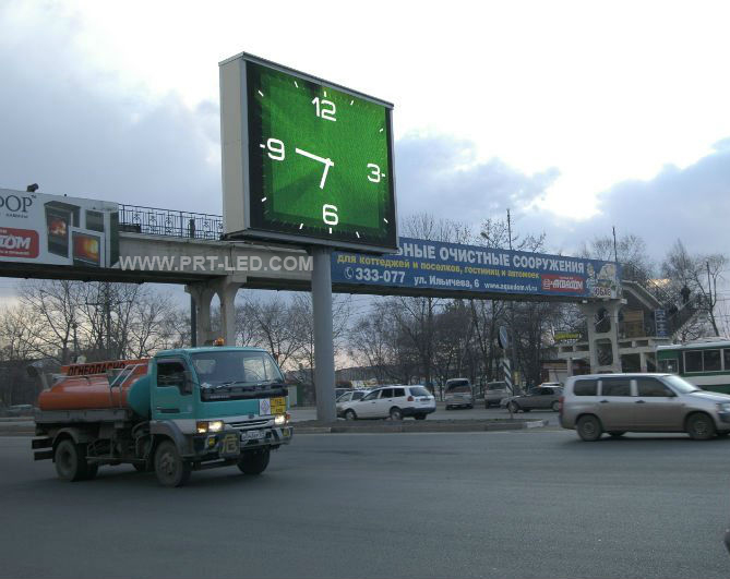 High Brightness Full Color Outdoor P6 LED Advertising Player on Standing Poles