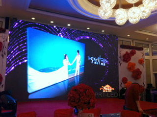 P4.81, P5.95, P6.25 Rental Video Wall Full Color Advertising LED Display for Indoor or Outdoor (500*500mm/500*1000mm board)