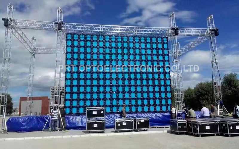 SMD3535 P8 Outdoor Full Color LED Display with Panel 640X640mm