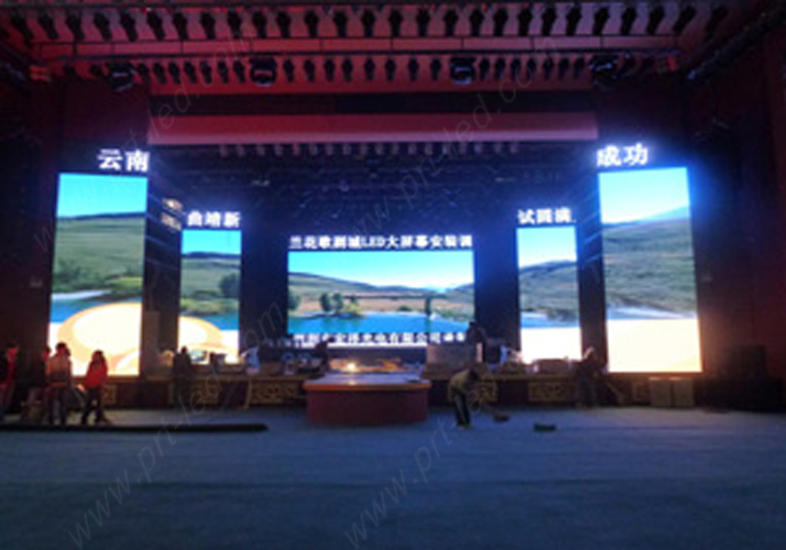Indoor Rental P4 LED Display Screen with Die-Casting Board (576X576mm)