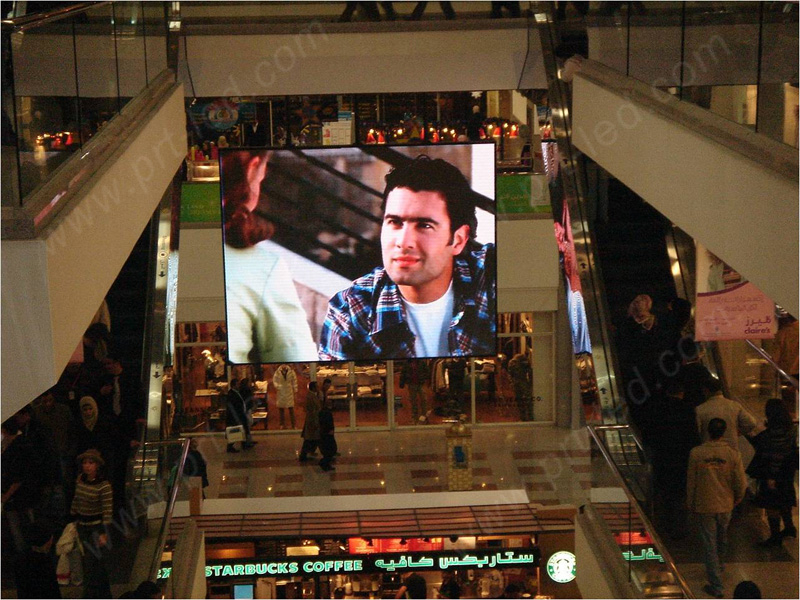 Slim P7.62 Full Color Message Board for Plaza /Shopping Mall