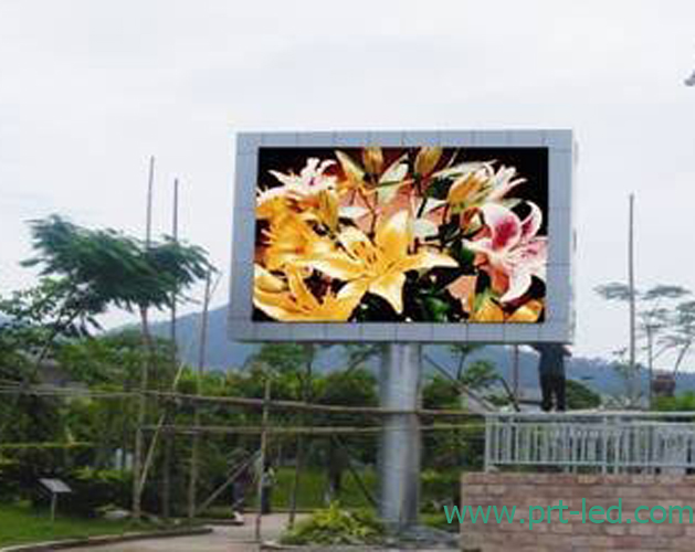 High Resolution Full Color LED Advertising Board (P5, P6)