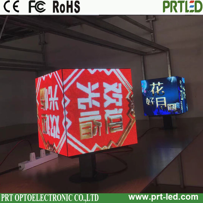 Outdoor Full Color LED Rubik Cube Screen P3.91, P4.81 with Size 500x500mm